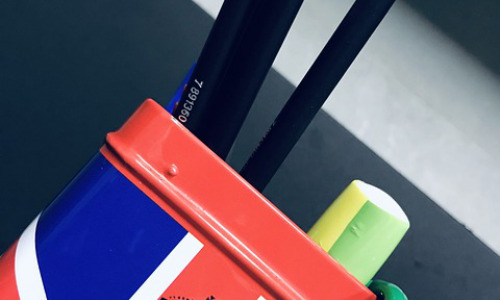 lv是什么意思，路易威登（LV）品牌文化与市场策略：一个奢侈品牌的成功秘诀插图